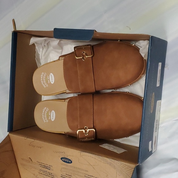 Dr. Scholl'S  Womens Classic Faux Leather Slip on Clogs - Picture 8 of 9